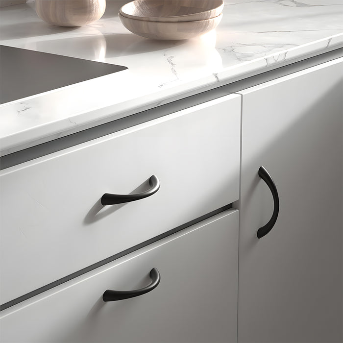 Solid Zinc Alloy Curved Cabinet Handles for Dresser Drawer