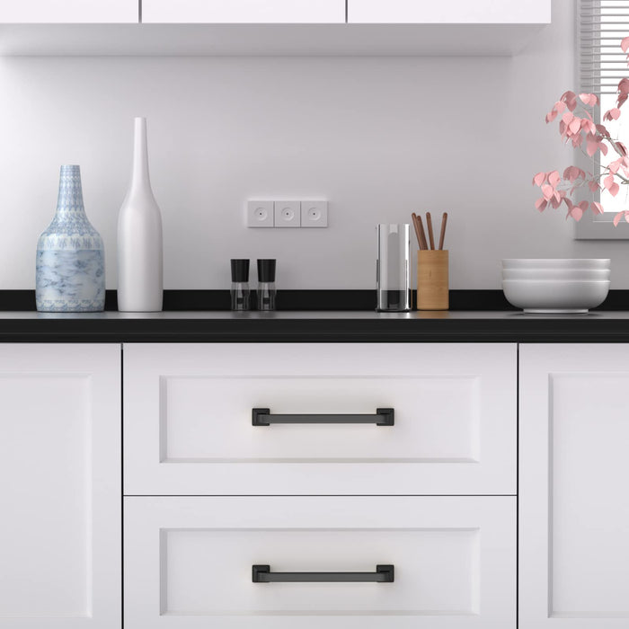Solid Zinc Gold and Black Pulls Handles for Cabinets