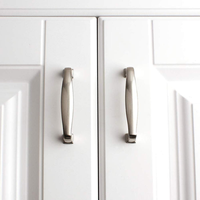 Square Flair Cabinet Arch Pull