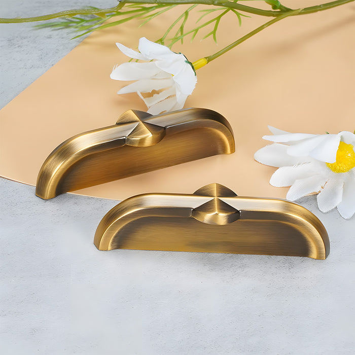 Modern Zinc Alloy Brushed Brass Cabinet Handles