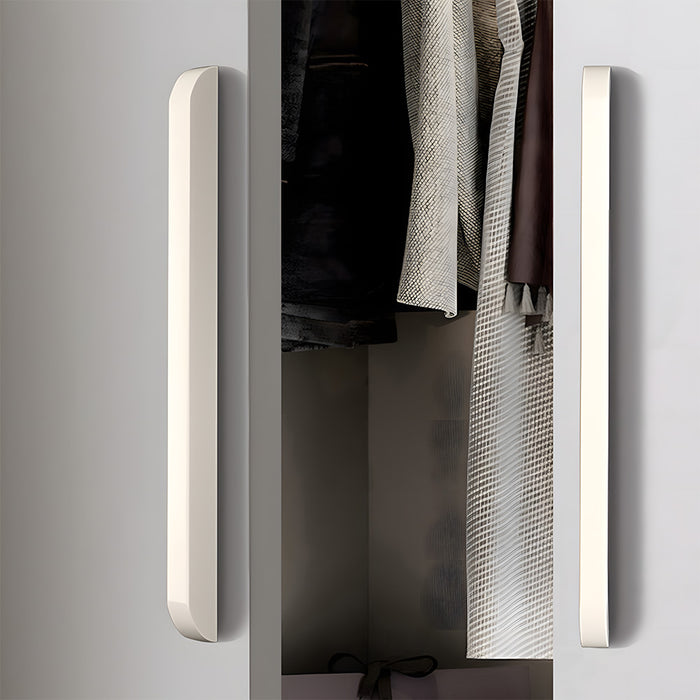 Modern Soft Curved Edge Kitchen Cabinet Pulls