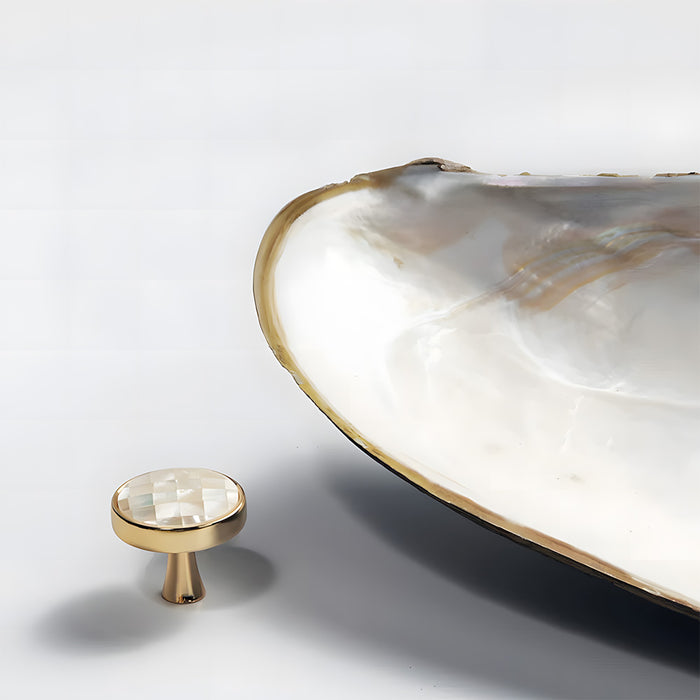 Decorative Natural Shell Cabinet Knobs with Solid Zinc Alloy Base