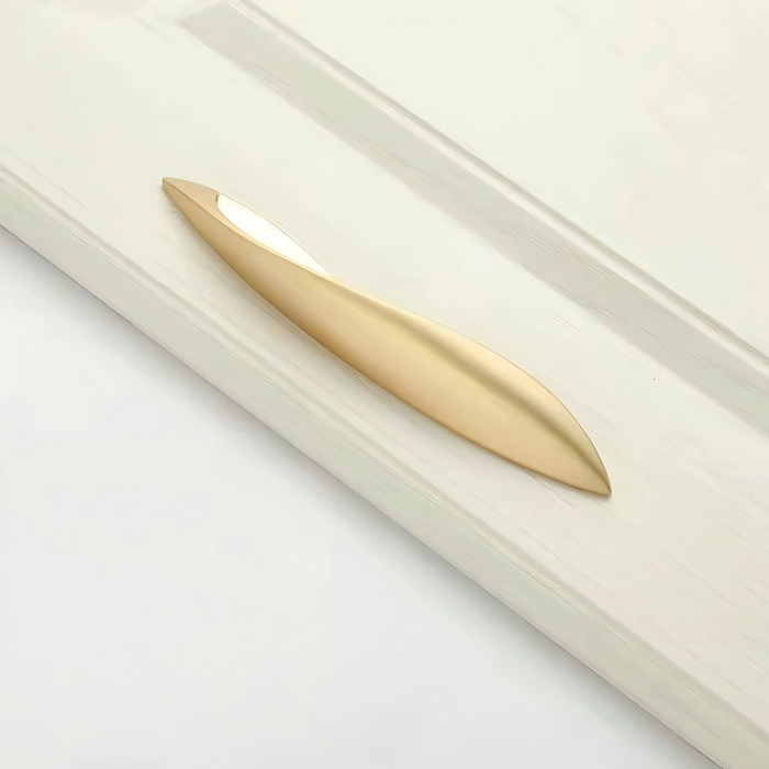 Elegant Zinc Alloy Drawer Pulls & Kitchen Cabinet Handles